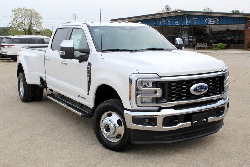 New 2026 Ford F350 Lariat image 2
