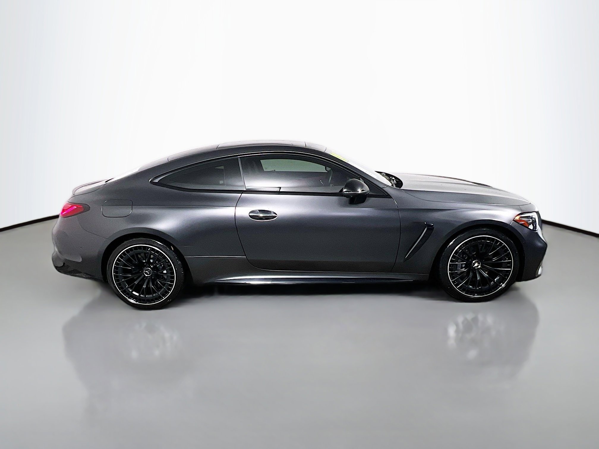 Used 2024 Mercedes-Benz CLE 53 AMG 4MATIC image 3