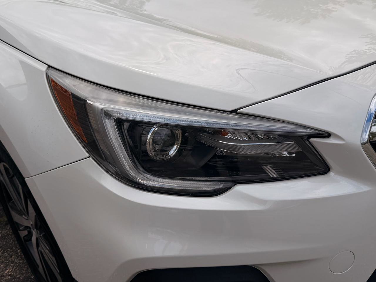 Used 2018 Subaru Outback 2.5i Limited AWD/4WD image 12
