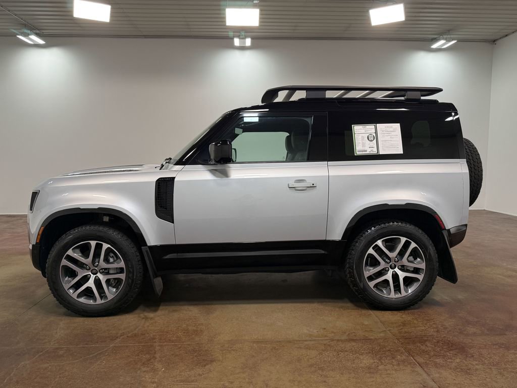 Used 2022 Land Rover Defender 90 X-Dynamic S AWD/4WD image 24