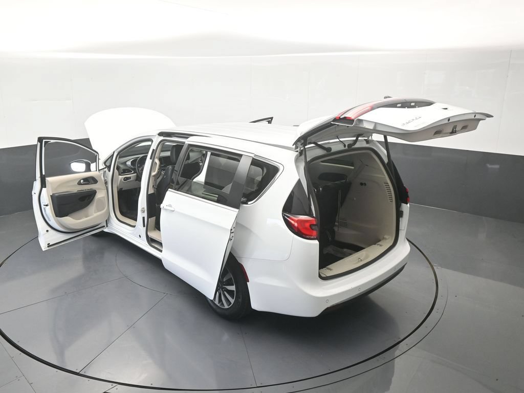 Used 2023 Chrysler Pacifica Touring-L FWD image 67