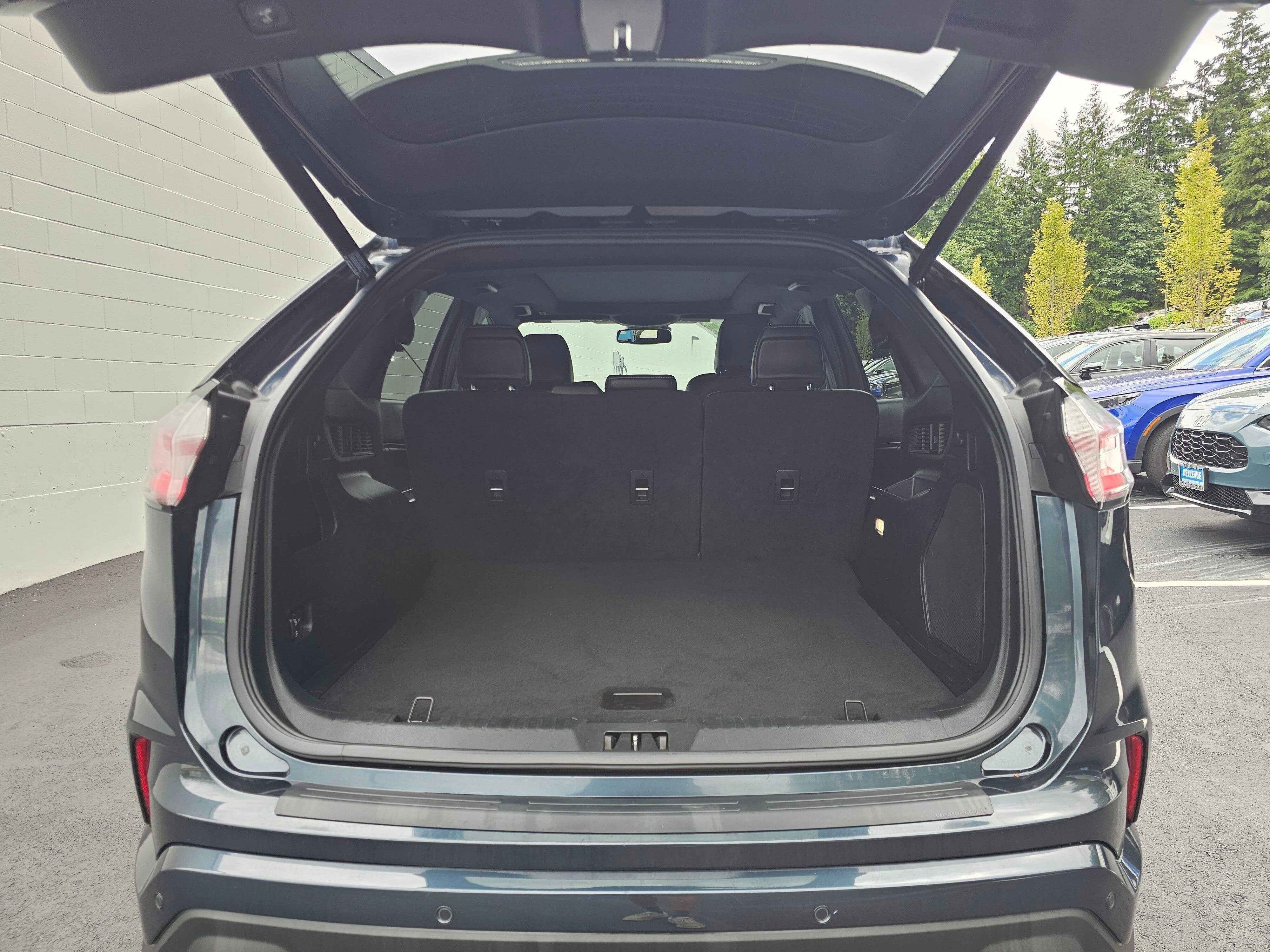 Used 2022 Ford Edge ST w/ Equipment Group 401A AWD/4WD image 17