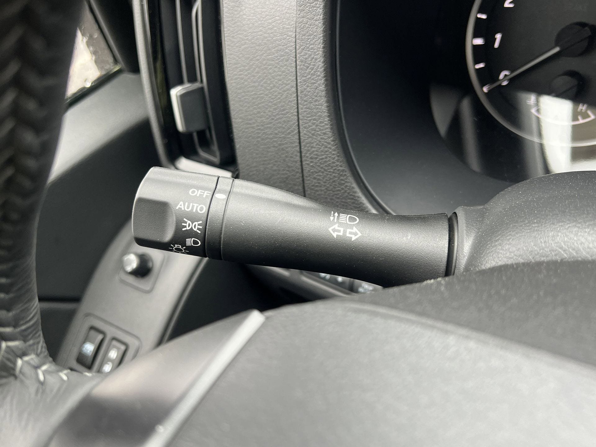 New 2026 Nissan Frontier SV AWD/4WD image 11