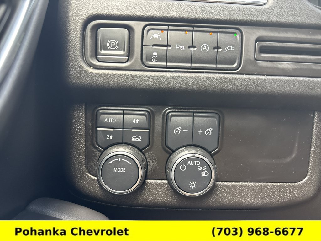 Used 2021 Chevrolet Suburban RST w/ Luxury Package AWD/4WD image 13