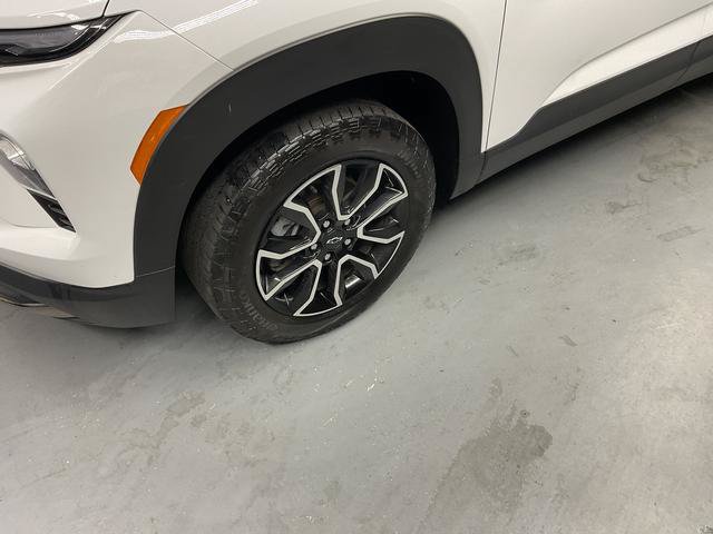 Used 2024 Chevrolet TrailBlazer ACTIV AWD/4WD image 4