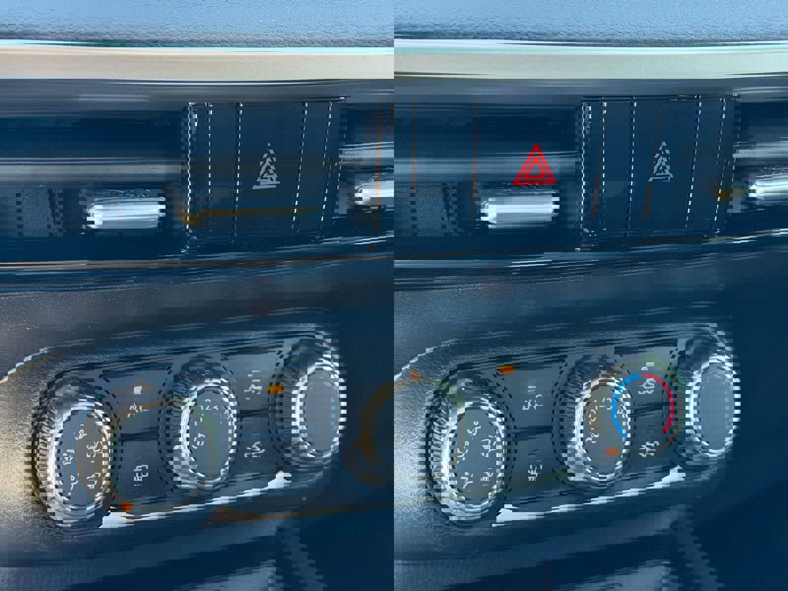 Certified 2025 Nissan Kicks S image 24