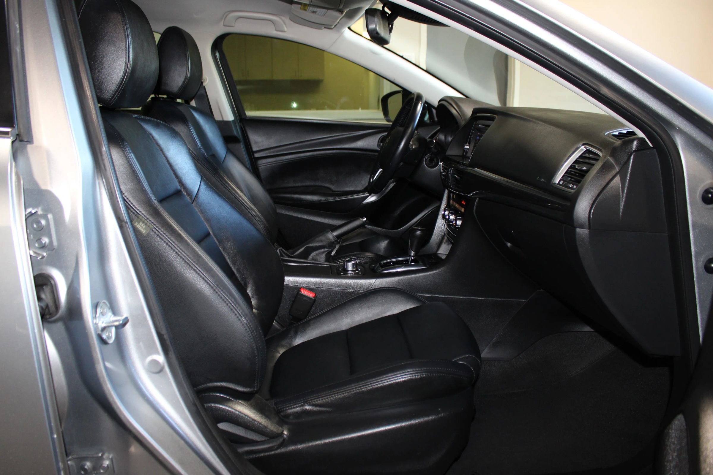 Used 2014 MAZDA MAZDA6 Touring w/ Touring Technology Package FWD image 25