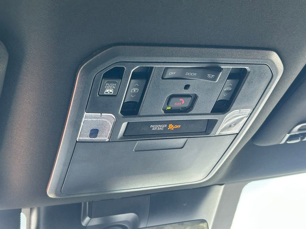 Used 2025 Toyota Tundra Limited image 20