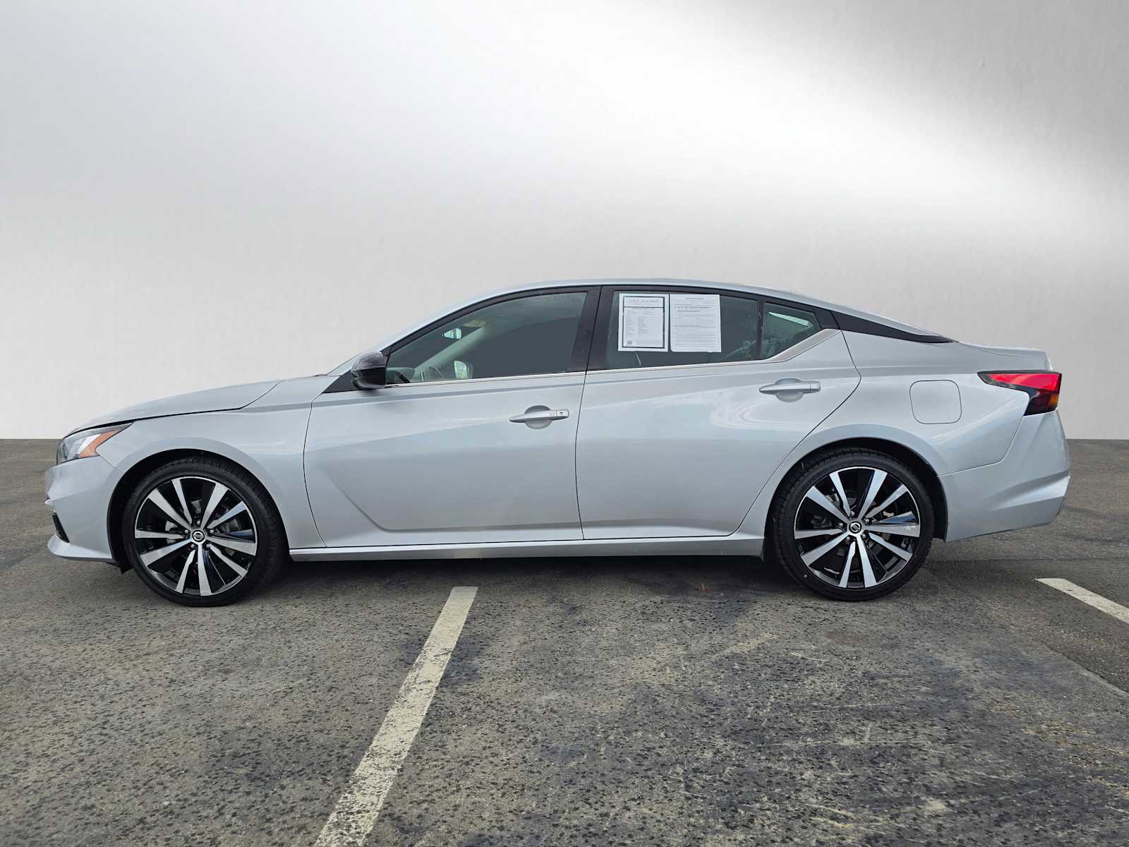 Used 2022 Nissan Altima 2.5 SR image 6