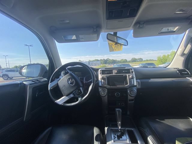 Used 2016 Toyota 4Runner SR5 RWD image 4