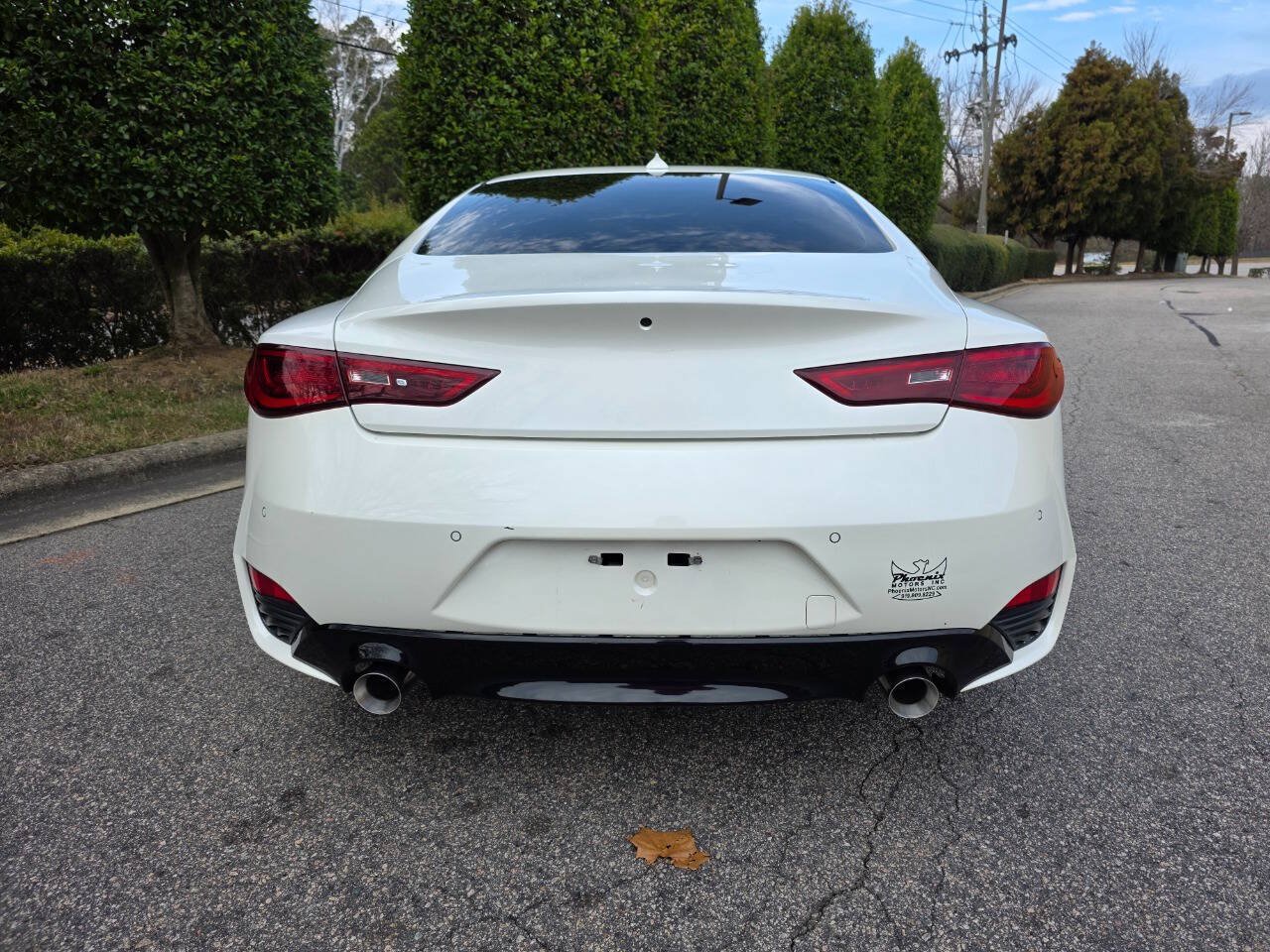 Used 2017 INFINITI Q60 2.0t w/ Premium Plus Package 2.0T AWD/4WD image 4