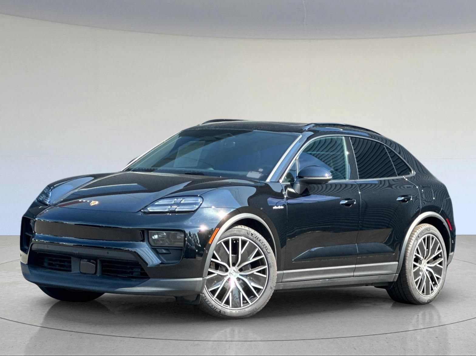 New 2026 Porsche Macan Electric RWD image 1
