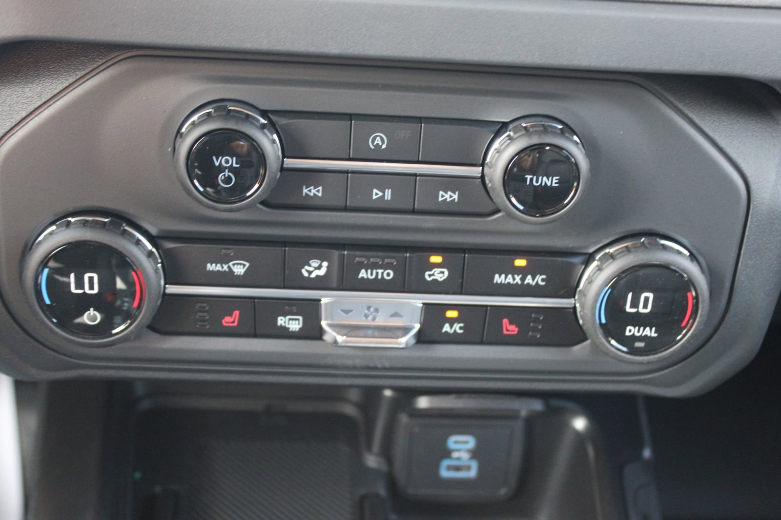 New 2025 Ford Bronco Big Bend image 26