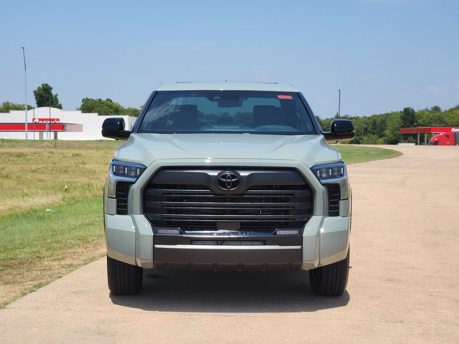 New 2026 Toyota Tundra Limited AWD/4WD image 6