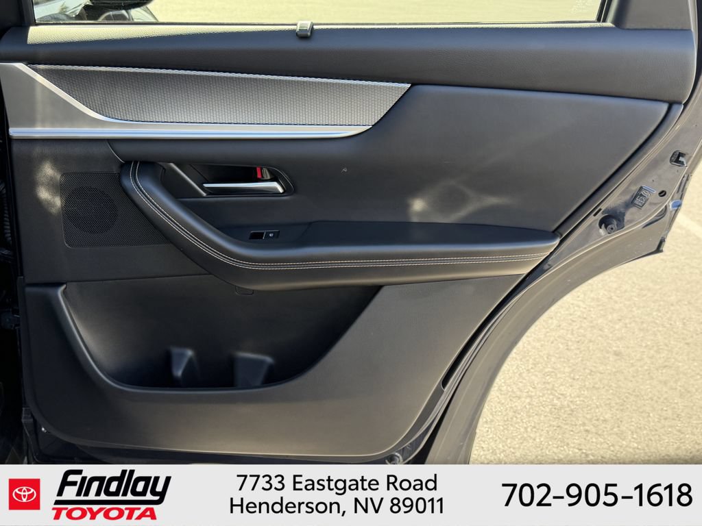 Used 2025 MAZDA CX-90 Plug-In Hybrid w/ Premium Plus AWD/4WD image 18