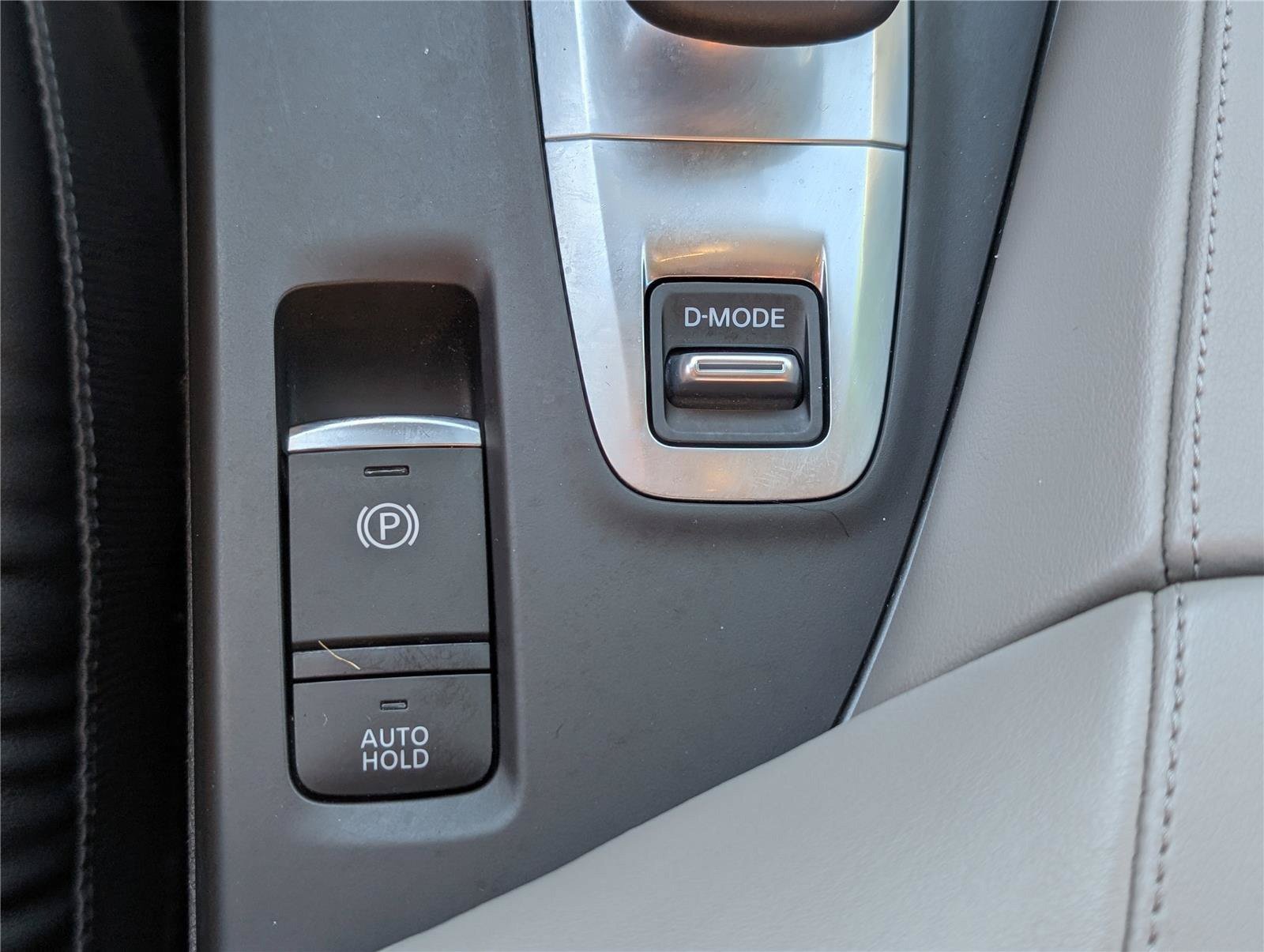 Used 2023 INFINITI QX50 Luxe AWD/4WD image 26