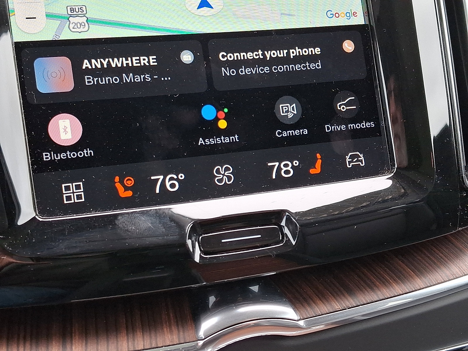 Certified 2023 Volvo XC60 B5 Plus w/ Climate Package image 16