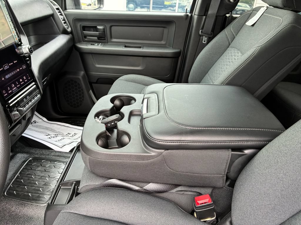 New 2026 RAM 3500 Tradesman AWD/4WD image 15
