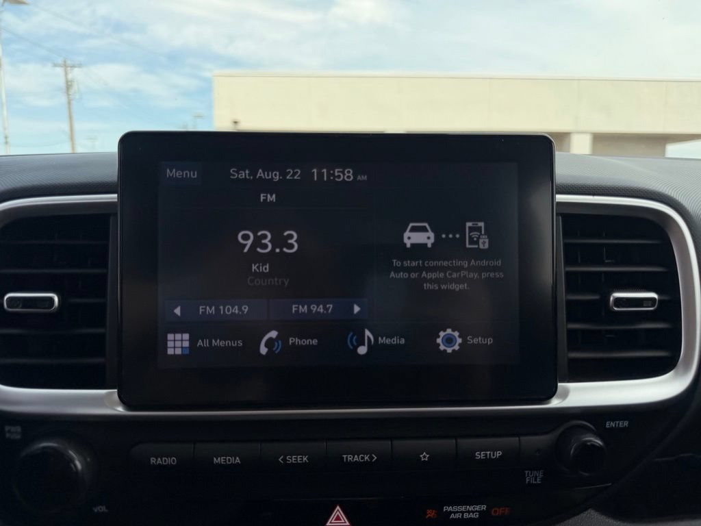 Used 2024 Hyundai Venue SEL FWD image 36