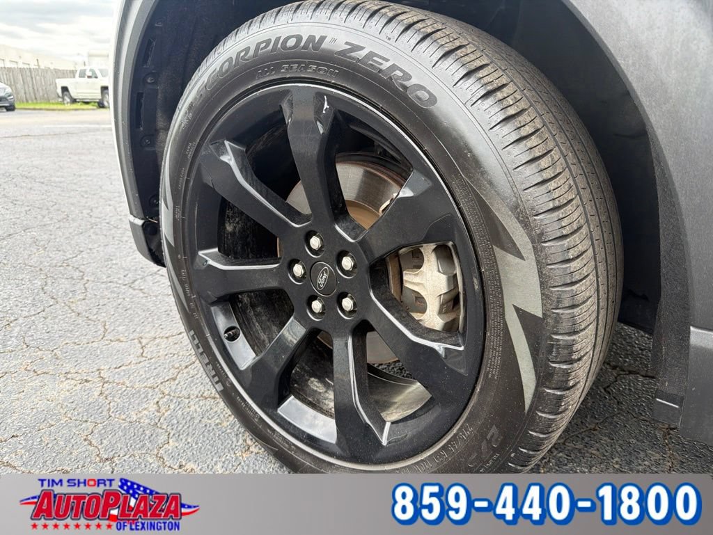 Used 2023 Ford Explorer ST-Line w/ Class IV Trailer Tow Package AWD/4WD image 9