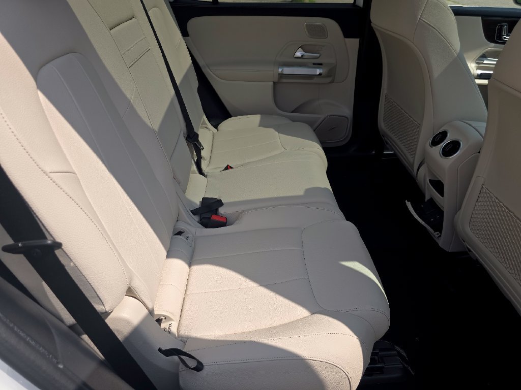 New 2026 Mercedes-Benz GLB 250 4MATIC image 20