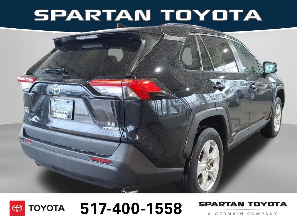 Used 2019 Toyota RAV4 LE w/ Carpet Mat Package image 7