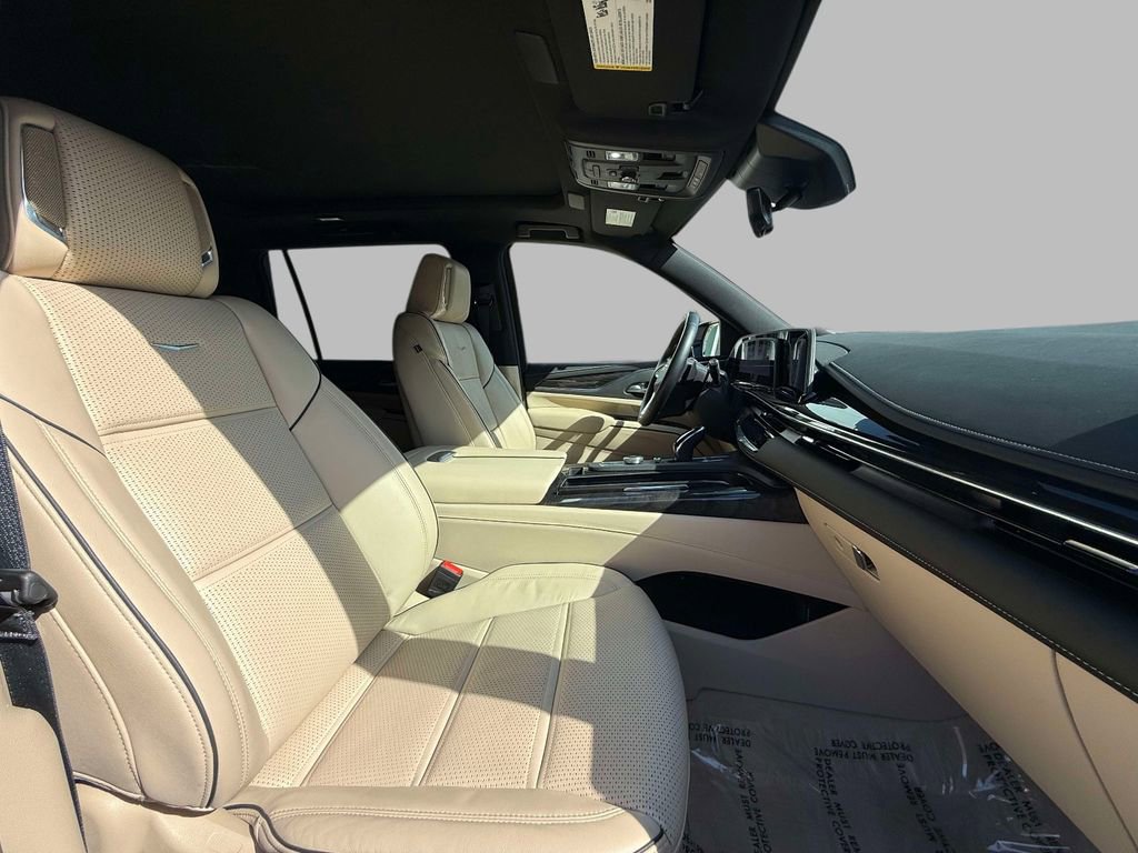 Used 2024 Cadillac Escalade ESV Premium Luxury w/ Performance Package image 14