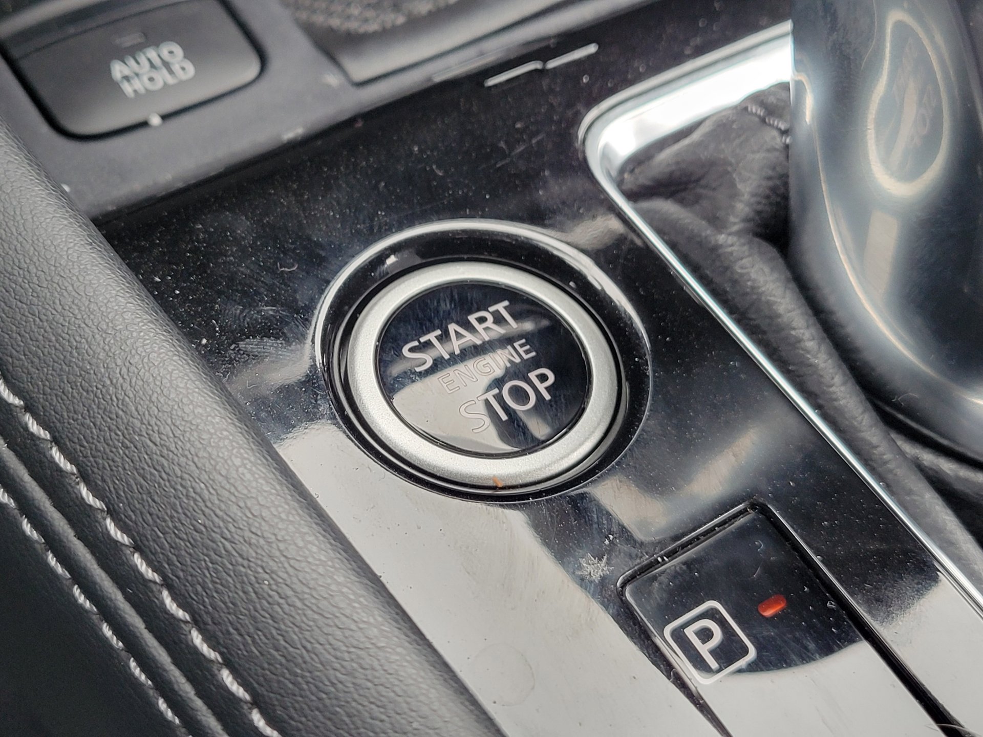 Certified 2023 Nissan Kicks SR w/ SR Premium Package image 29