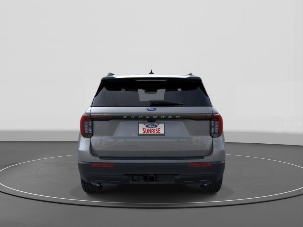 New 2026 Ford Explorer Active RWD image 5