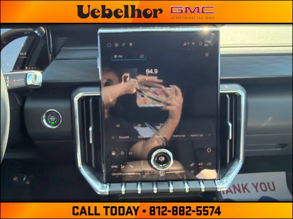 New 2026 GMC Acadia Elevation w/ Elevation Premium Package AWD/4WD image 33