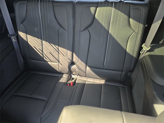 New 2026 Cadillac Vistiq Sport image 12