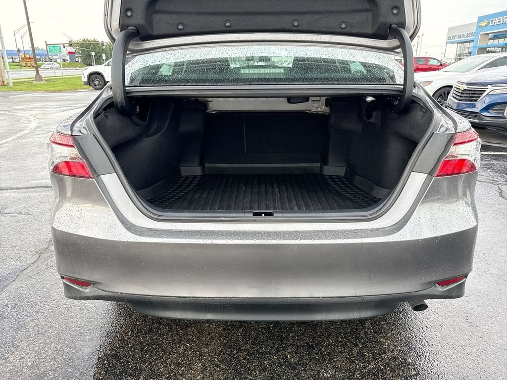 Used 2021 Toyota Camry LE FWD image 24
