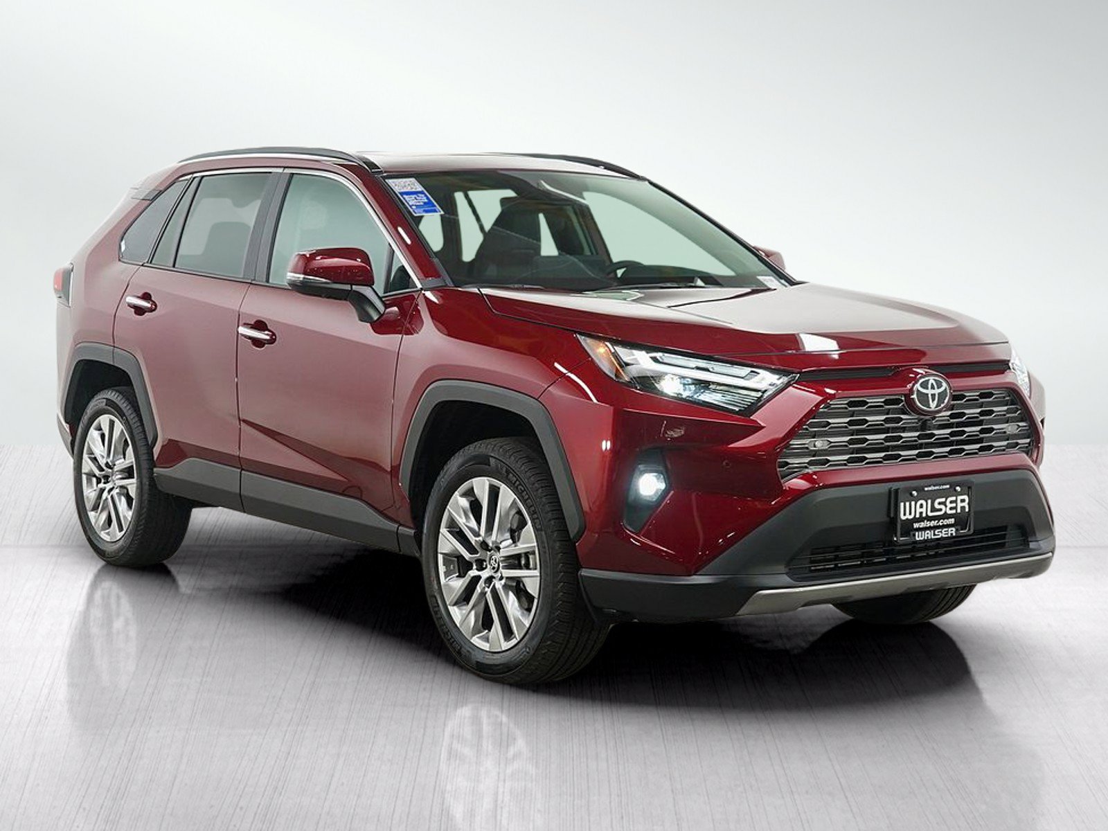 Used 2025 Toyota RAV4 Limited w/ Advanced Technology Package AWD/4WD image 9