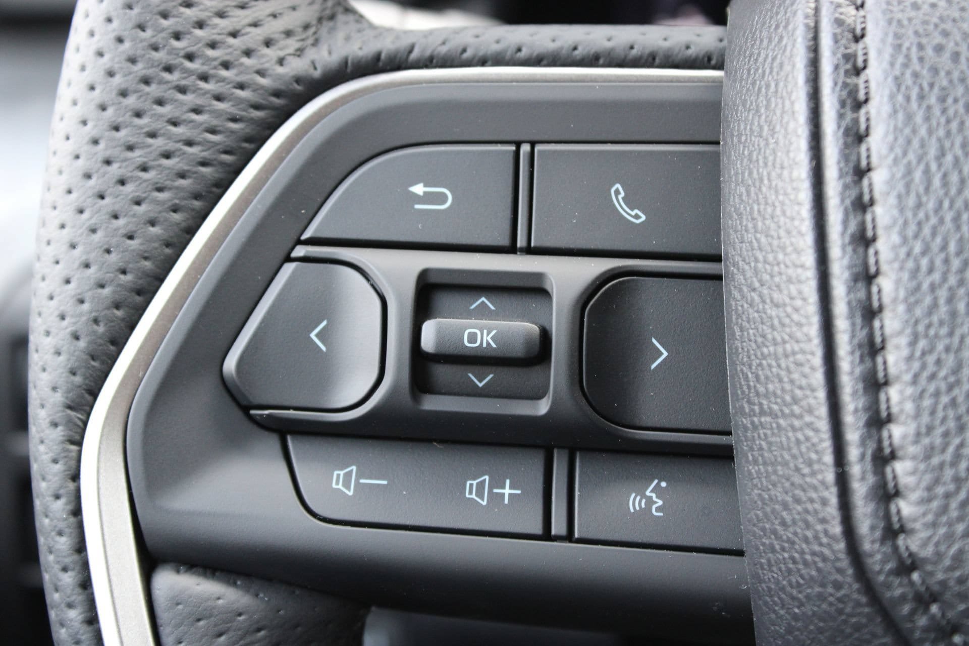 New 2025 Toyota Tacoma 4x4 Double Cab Hybrid image 29