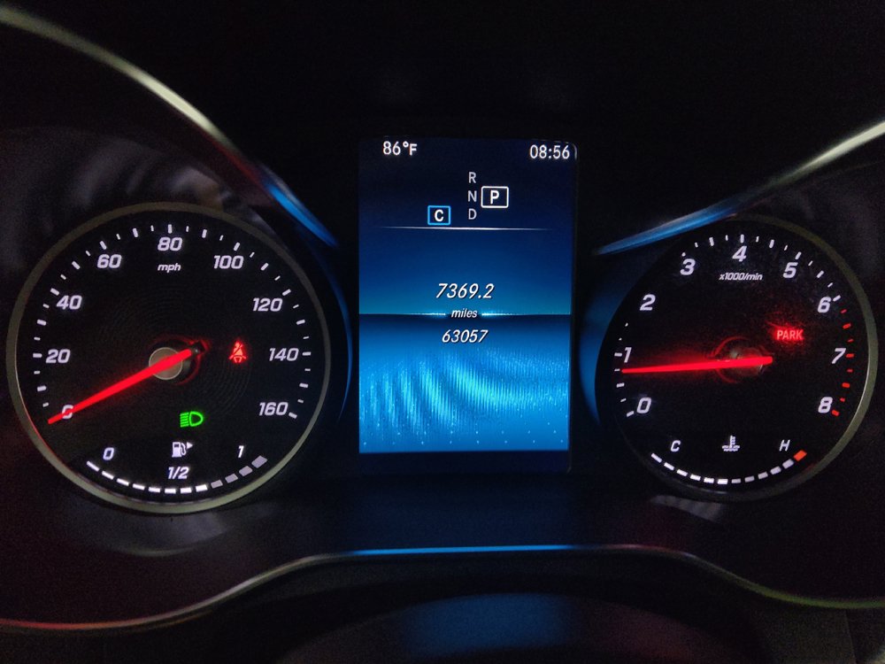 Used 2020 Mercedes-Benz GLC 300 4MATIC w/ Multimedia Package image 23