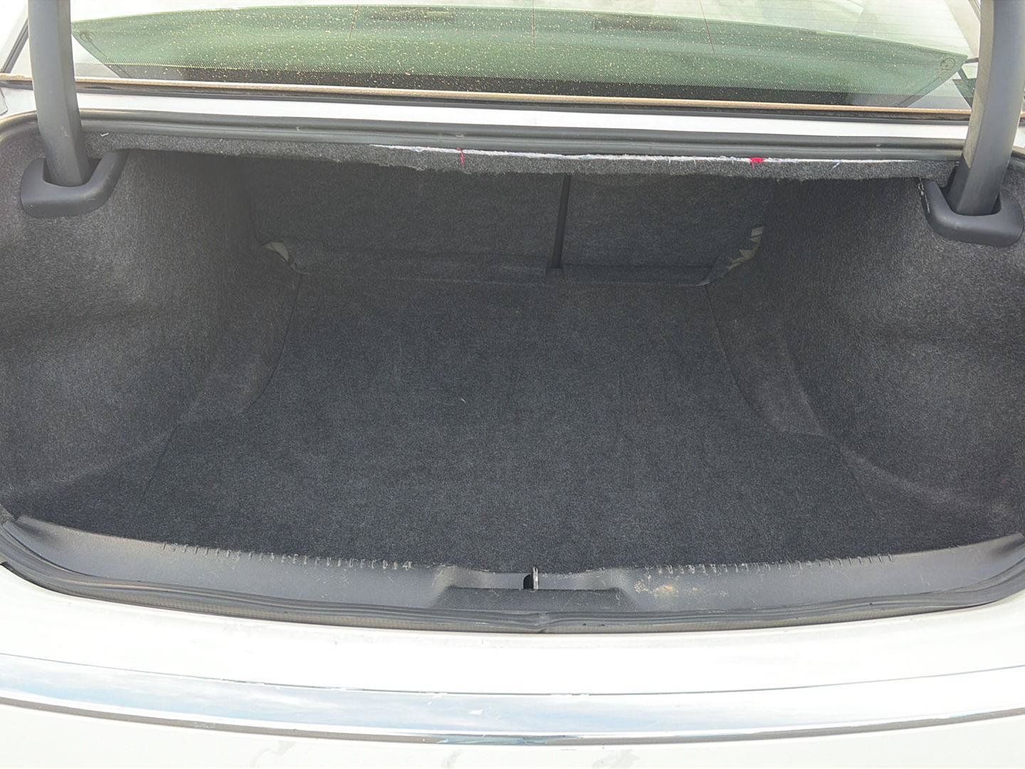 Used 2017 Chrysler 300 C w/ Safetytec Plus Group RWD image 15