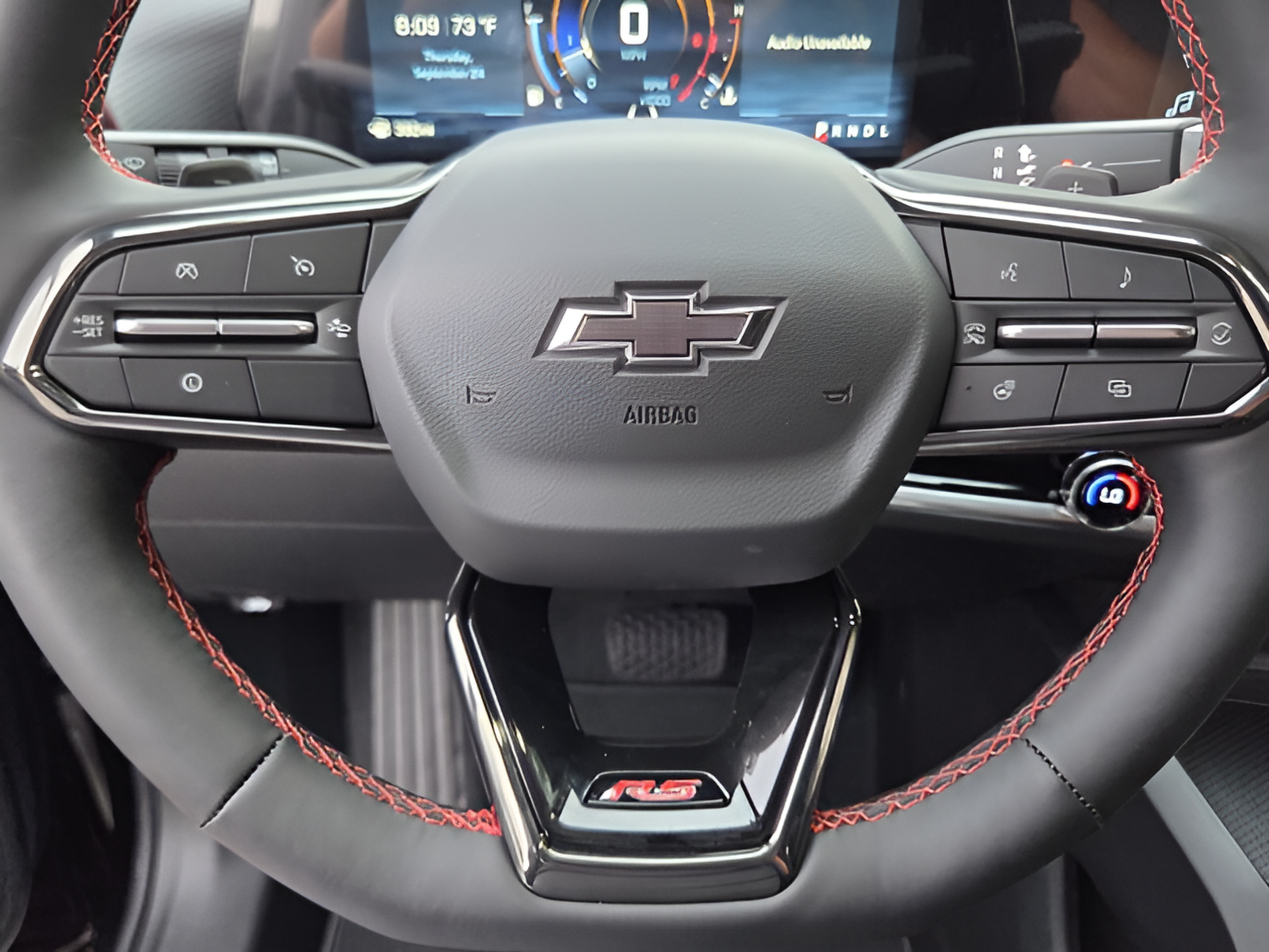 New 2027 Chevrolet Equinox RS FWD image 26