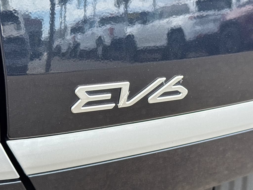 Used 2023 Kia EV6 Light RWD image 10