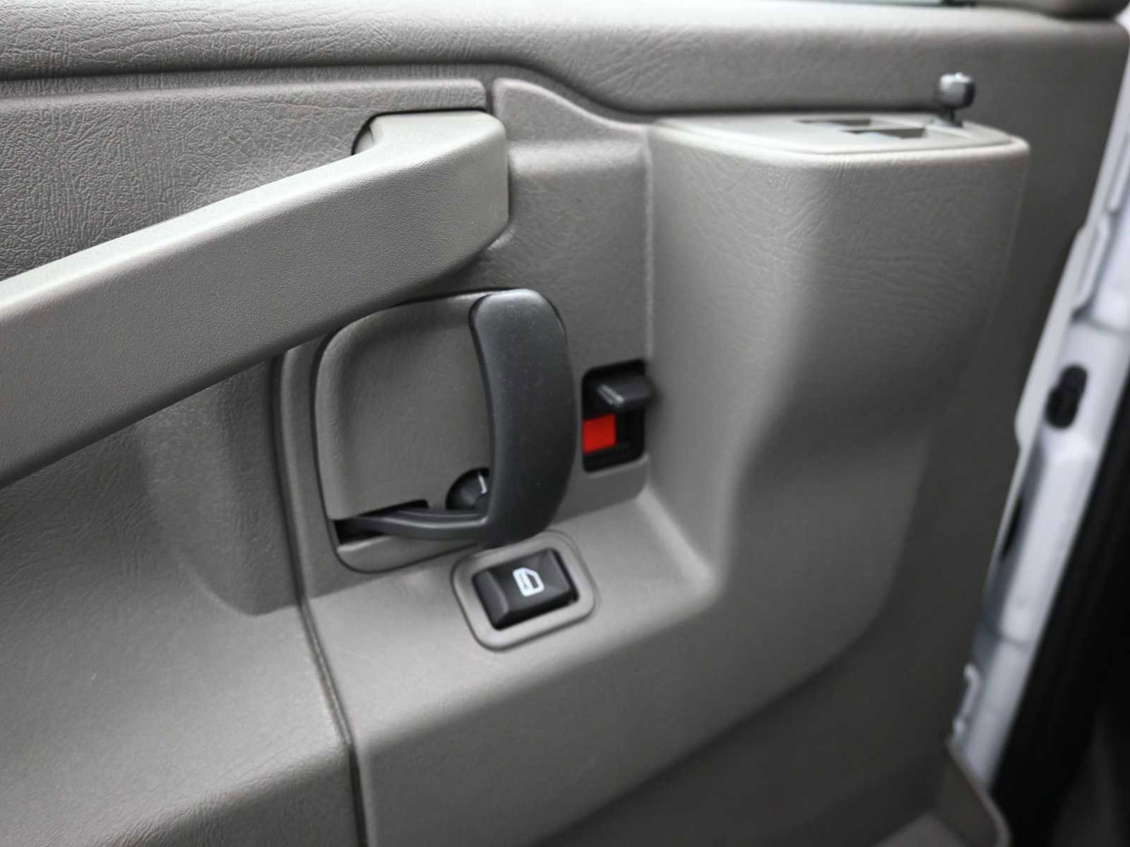 New 2026 GMC Savana 3500 Extended image 10