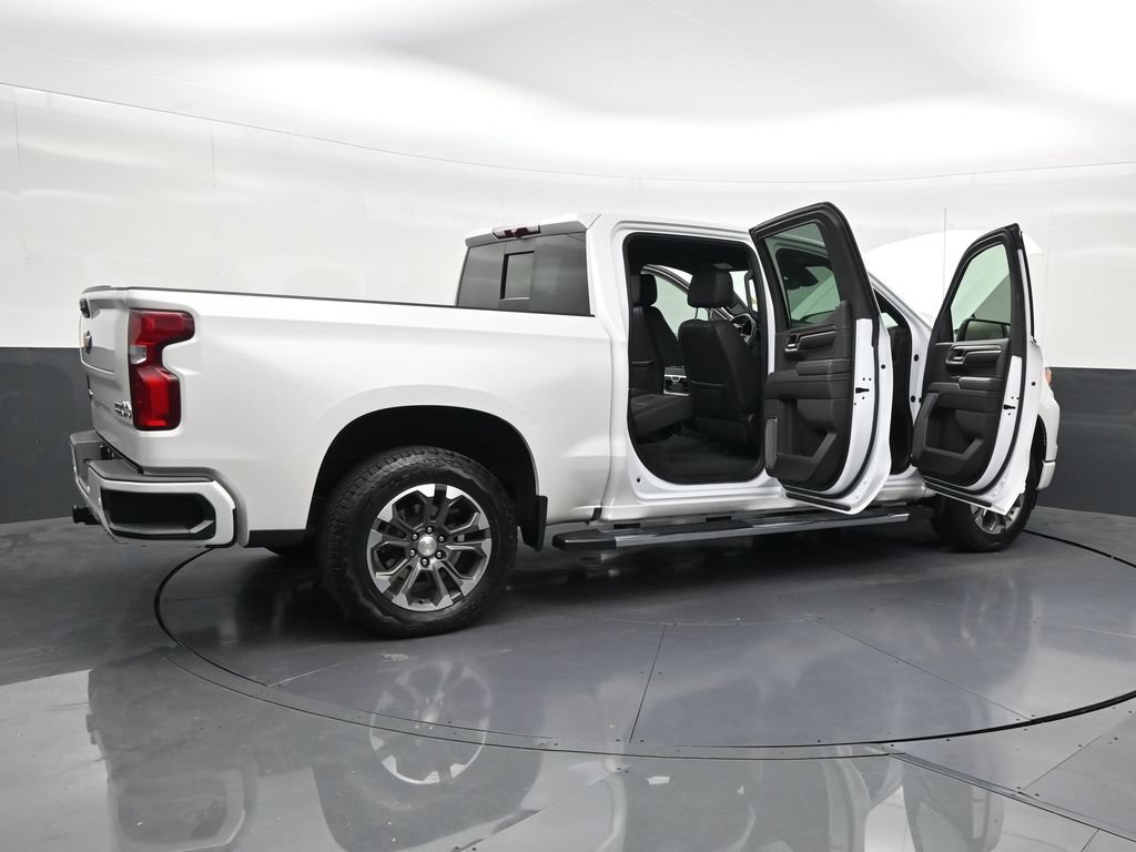 Used 2024 Chevrolet Silverado 1500 High Country AWD/4WD image 31
