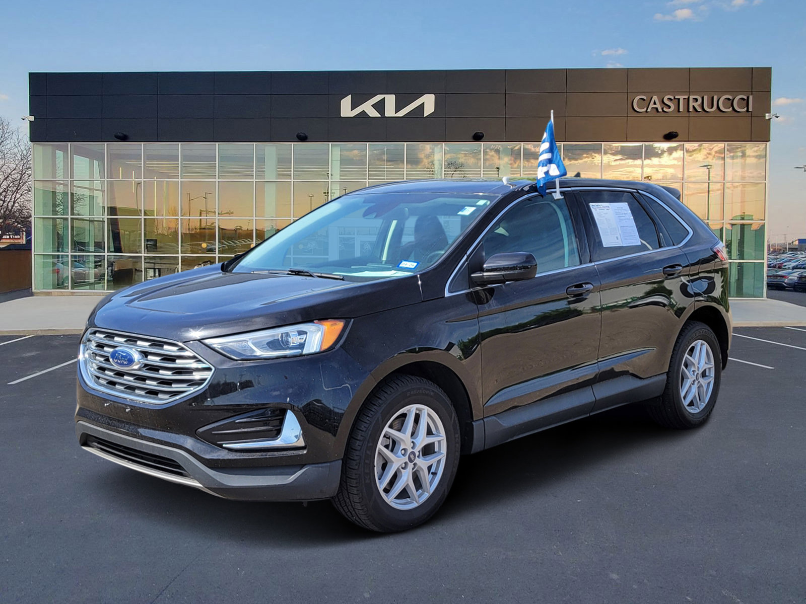 Used 2022 Ford Edge SEL AWD/4WD image 2
