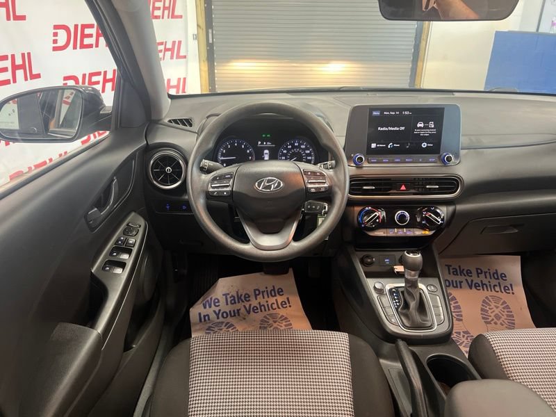 Used 2023 Hyundai Kona SE AWD/4WD image 29