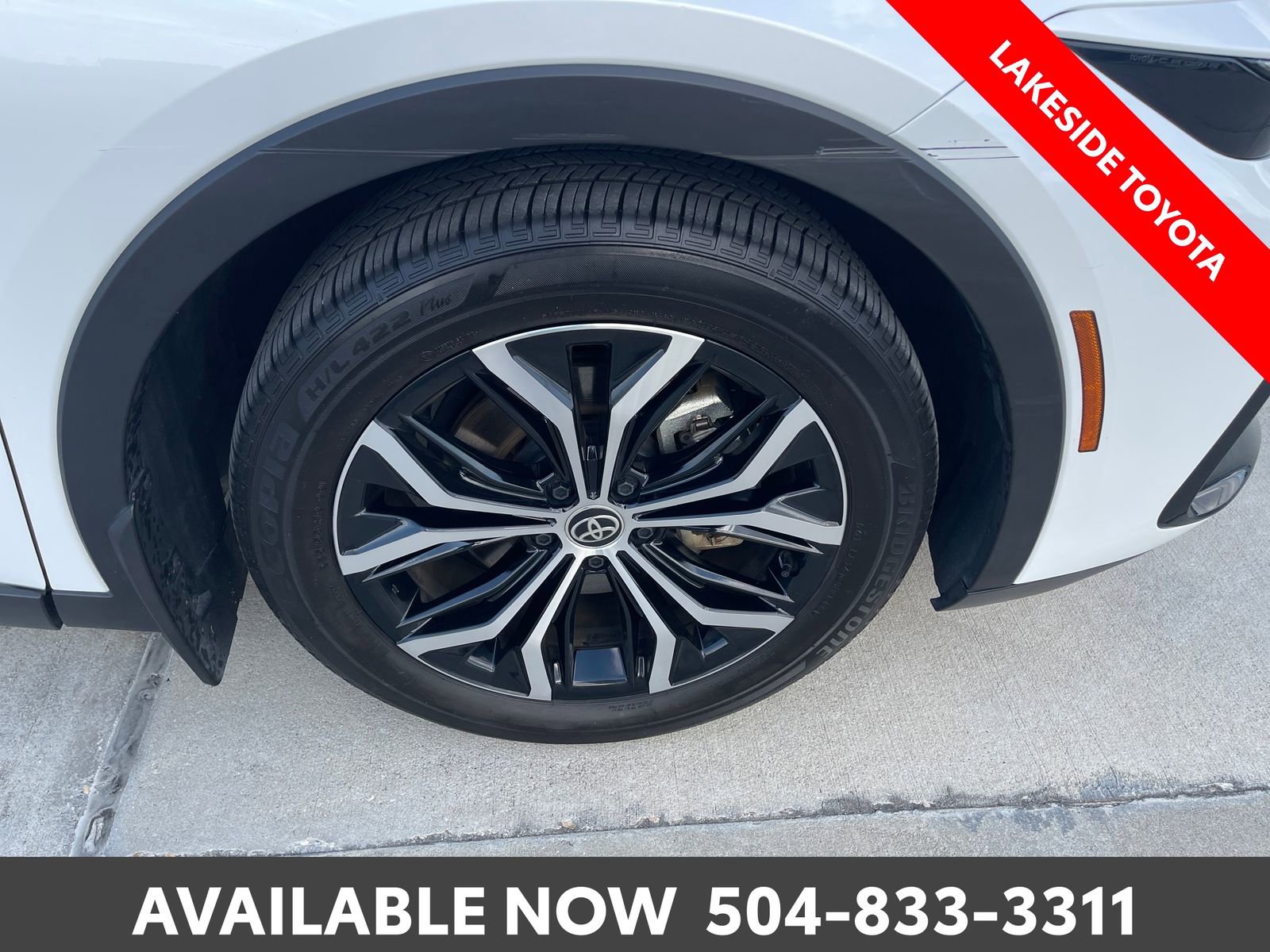 Used 2023 Toyota Crown Limited image 13