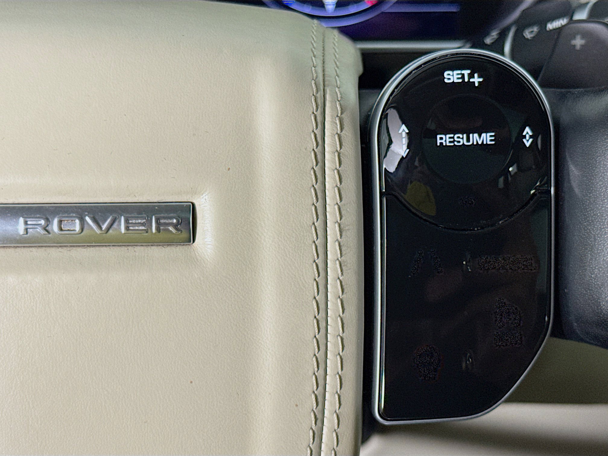 Used 2019 Land Rover Range Rover Long Wheelbase Supercharged AWD/4WD image 14