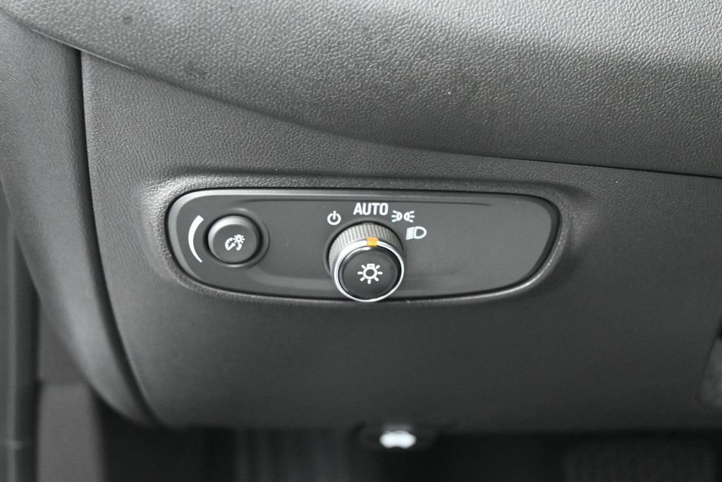 Used 2024 Chevrolet Equinox LS w/ LS Convenience Package FWD image 16