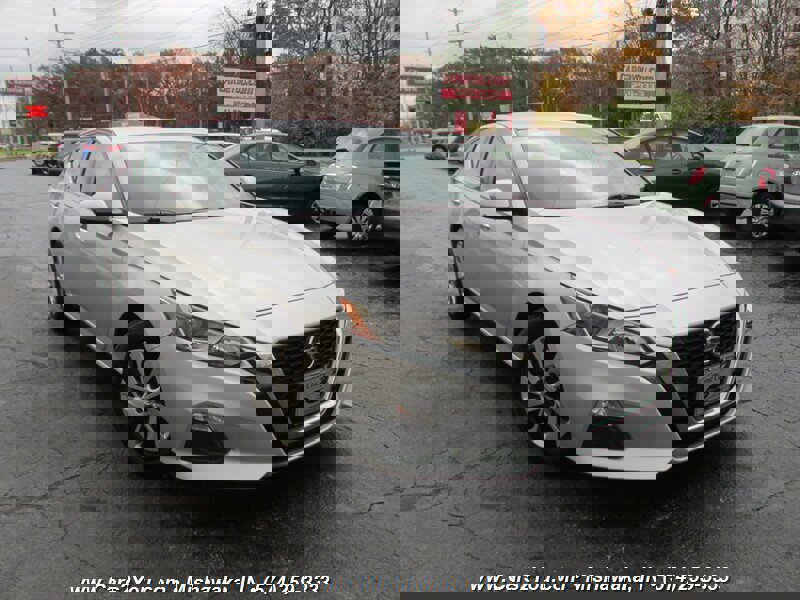 Used 2019 Nissan Altima 2.5 S image 1