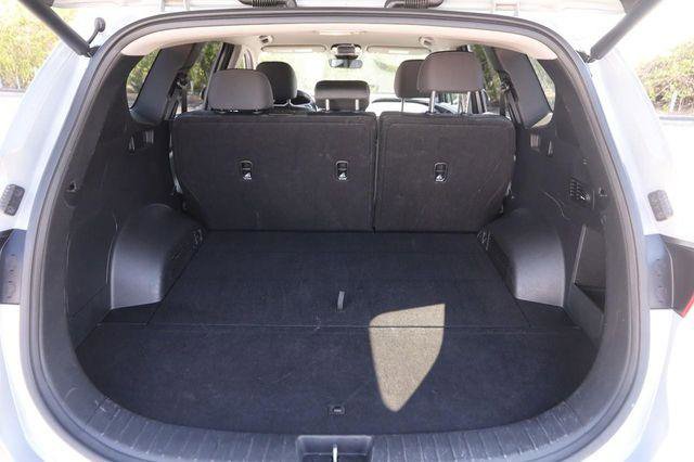 Used 2023 Hyundai Santa Fe SEL image 7