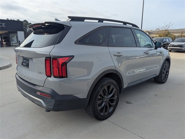Used 2022 Kia Sorento SX Prestige w/ Rust Color Package image 3