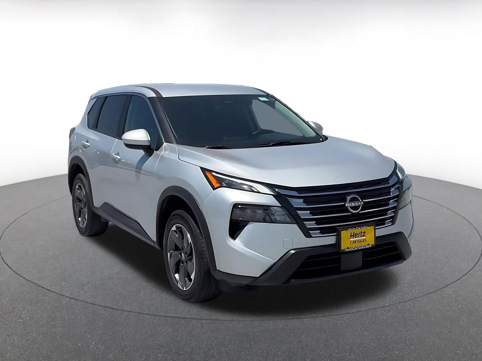Used 2025 Nissan Rogue SV FWD image 3