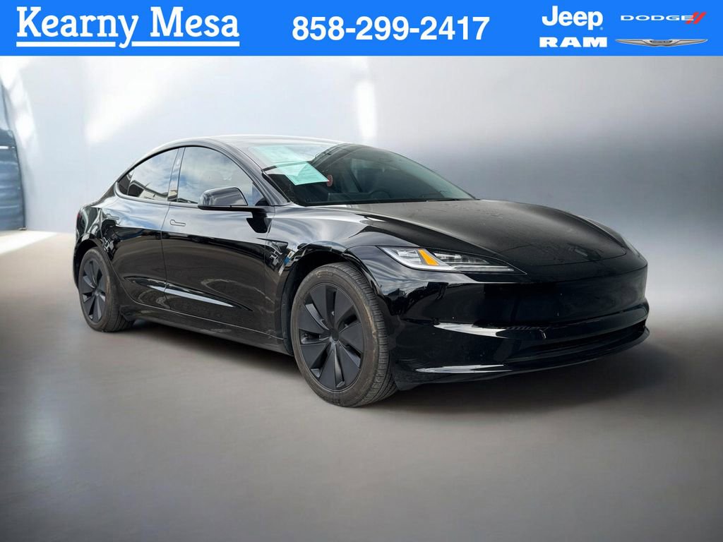Used 2024 Tesla Model 3 Standard Range image 1